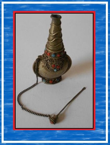 Early 20th Century Oriental Nepalese Silver Temple Pedestal Pagoda Snuff Bottle Early 20th Century Oriental Nepalese Silver Temple Pedestal Pagoda Snuff Bottle
