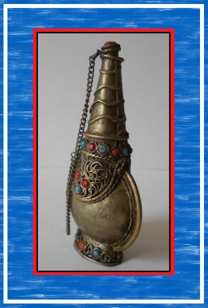 Early 20th Century Oriental Nepalese Silver Temple Pedestal Pagoda Snuff Bottle Early 20th Century Oriental Nepalese Silver Temple Pedestal Pagoda Snuff Bottle