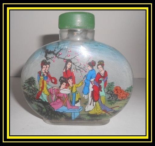 Large Inside Reverse Painted Chinese Glass Snuff Bottle - Signed Early 20th century Large Inside Reverse Painted Chinese Glass Snuff Bottle - Signed Early 20th century