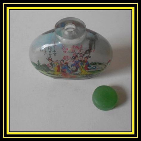 Large Inside Reverse Painted Chinese Glass Snuff Bottle - Signed Early 20th century Large Inside Reverse Painted Chinese Glass Snuff Bottle - Signed Early 20th century