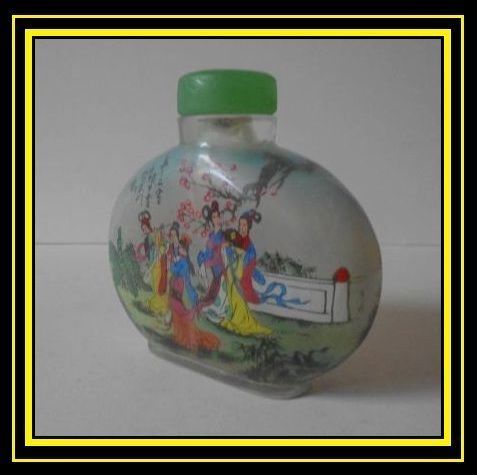 Large Inside Reverse Painted Chinese Glass Snuff Bottle - Signed Early 20th century Large Inside Reverse Painted Chinese Glass Snuff Bottle - Signed Early 20th century