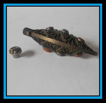 Outstanding Antique Tibetan / Bhutanese Silver Snuff Bottle, with Semi Precious Stones. Early 20th century. Outstanding Antique Tibetan / Bhutanese Silver Snuff Bottle, with Semi Precious Stones. Early 20th century.
