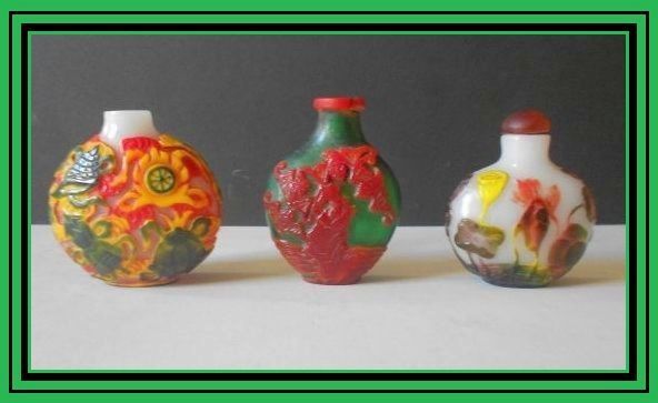 Emerald Green & Crimson Liu Li Peking Glass Snuff Bottle - Signed Imperial Reign of Emperor Guāngxù, Emerald Green & Crimson Liu Li Peking Glass Snuff Bottle - Signed Imperial Reign of Emperor Guāngxù,
