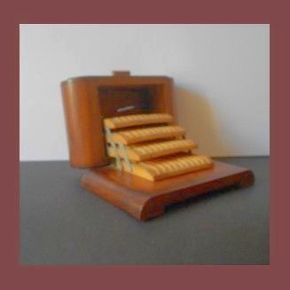 Handsome Handmade English Art Deco Large Wooden Cigar Cigarette Case with four Concealed Internal Shelves. Handsome Handmade English Art Deco Large Wooden Cigar Cigarette Case with four Concealed Internal Shelves.
