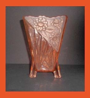 1930s English Art Deco ` Chrysanthemum ' Flower Pattern Pink - Peach Glass Vase by Sowerby. 1930s English Art Deco ` Chrysanthemum ' Flower Pattern Pink - Peach Glass Vase by Sowerby.