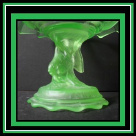 Gorgeous German 1930s Art Deco Uranium Glass Two Piece Comport by Walther & Sohne Gorgeous German 1930s Art Deco Uranium Glass Two Piece Comport by Walther & Sohne