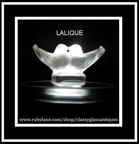`Deux Colombes' Ashtray Designed by Rene Lalique. `Deux Colombes' Ashtray Designed by Rene Lalique.