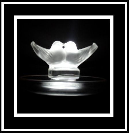 `Deux Colombes' Ashtray Designed by Rene Lalique. `Deux Colombes' Ashtray Designed by Rene Lalique.