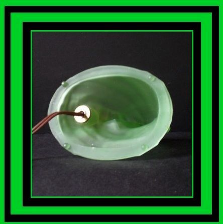 1930s Art Deco Press Moulded Depression Uranium Glass Courting Couple Table Lamp 1930s Art Deco Press Moulded Depression Uranium Glass Courting Couple Table Lamp