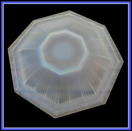 LARGE 1930s French Art Deco Opalescent Glass Bowl by Pierre d'Avesn. Signed LARGE 1930s French Art Deco Opalescent Glass Bowl by Pierre d'Avesn. Signed