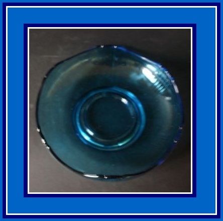 Amazing Art Deco Aqua Blue Uranium Glass Center Piece Bowl & Fish Display by Inwald Amazing Art Deco Aqua Blue Uranium Glass Center Piece Bowl & Fish Display by Inwald