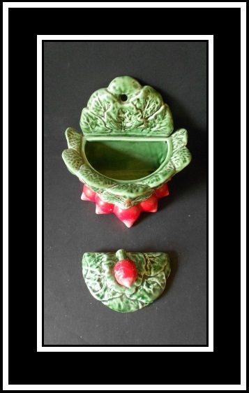 Vintage Portuguese Majolica lidded wall pocket box Vintage Portuguese Majolica lidded wall pocket box