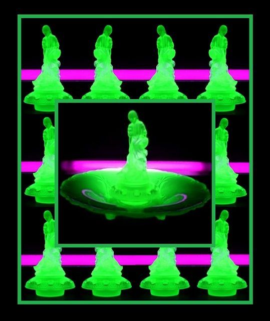 German Art Deco Press Moulded Uranium Glass 3 Part Center Piece Display Set by Walther & Sohne. Gänseliesel & Belvedere Pattern. German Art Deco Press Moulded Uranium Glass 3 Part Center Piece Display Set by Walther & Sohne. Gänseliesel & Belvedere Pattern.