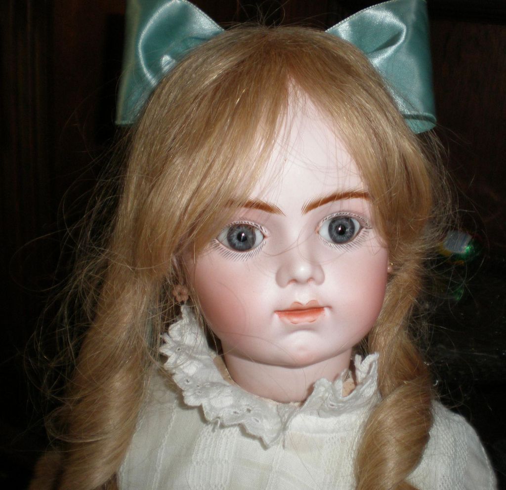 Antique 25" Closed Mouth Bru J ne R Head size 11 Head Antique 25" Closed Mouth Bru J ne R Head size 11 Head