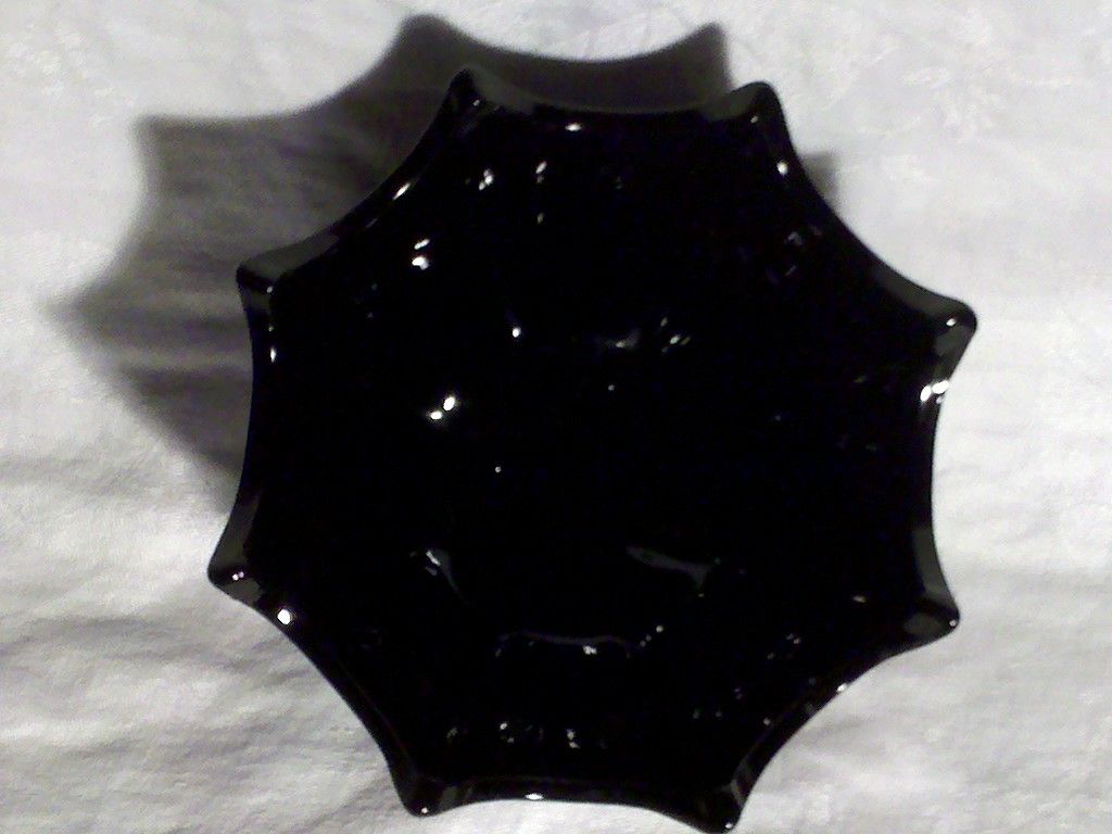 Black Amethyst Elegant Glass Bowl in Excellent Condition Black Amethyst Elegant Glass Bowl in Excellent Condition