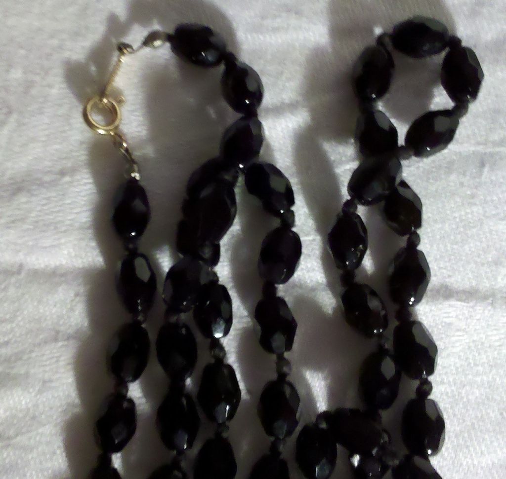 Item ID: Jet Black Avon Necklace In Shop's Backroom Item ID: Jet Black Avon Necklace In Shop's Backroom