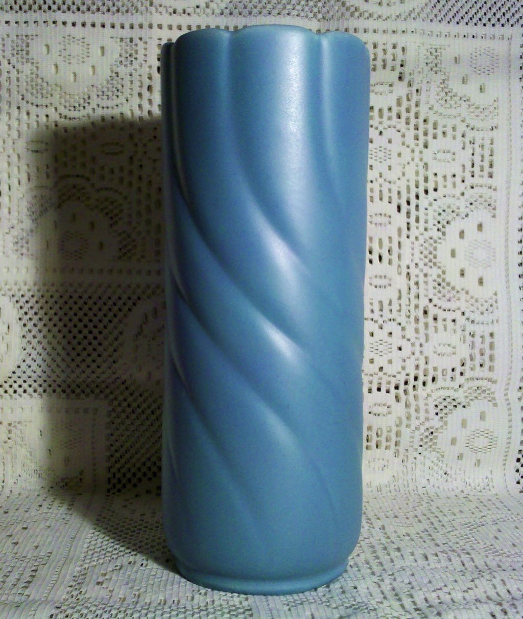 Red Wing Pottery 733 12" Blue Vase Red Wing Pottery 733 12" Blue Vase