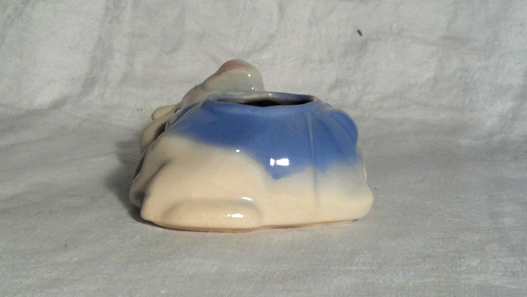 Shawnee Planter Sleeping Pig in Perfect Condition Shawnee Planter Sleeping Pig in Perfect Condition
