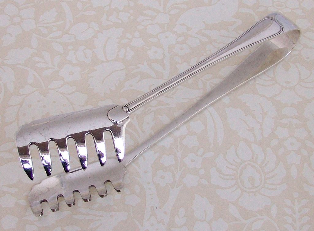 Buccellati Old Italian Pasta Spaghetti Serving Tongs Sterling Silver 1950 Buccellati Old Italian Pasta Spaghetti Serving Tongs Sterling Silver 1950