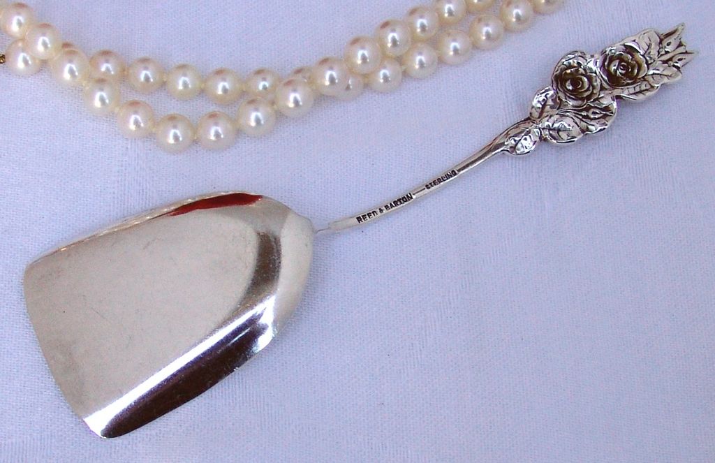 Bon Bon Spoon Harlequin Sterling Silver Reed And Barton Bon Bon Spoon Harlequin Sterling Silver Reed And Barton