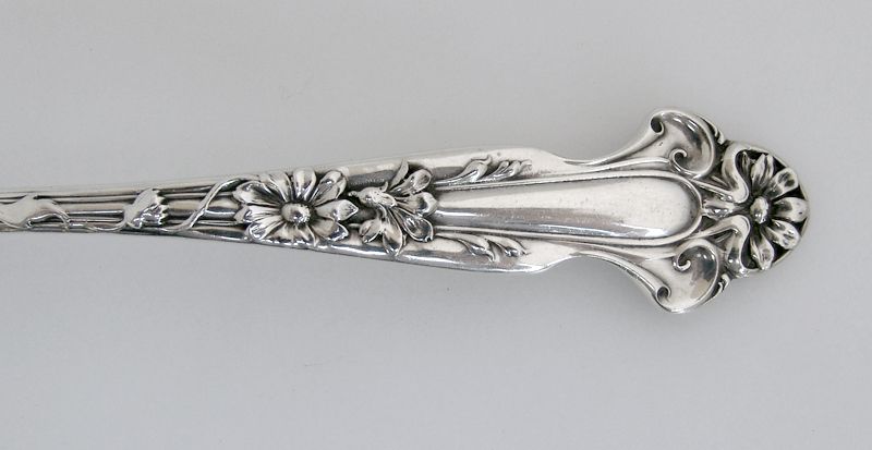 Cracker Spoon Huge Daisy Blackinton Sterling Silver 1904 No Monograms Cracker Spoon Huge Daisy Blackinton Sterling Silver 1904 No Monograms