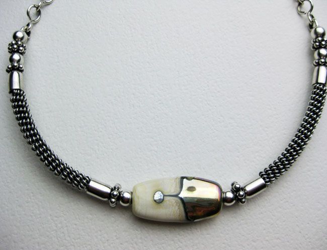 Sterling Silver Choker Length Artisan Lampwork Necklace Sterling Silver Choker Length Artisan Lampwork Necklace