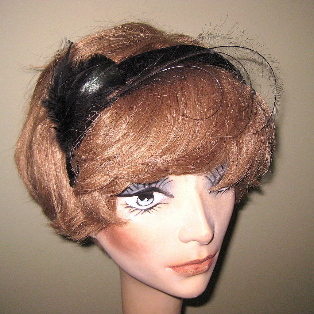 Black Velvet Headband / Hat, Feathers & Fascinator, 40's Black Velvet Headband / Hat, Feathers & Fascinator, 40's