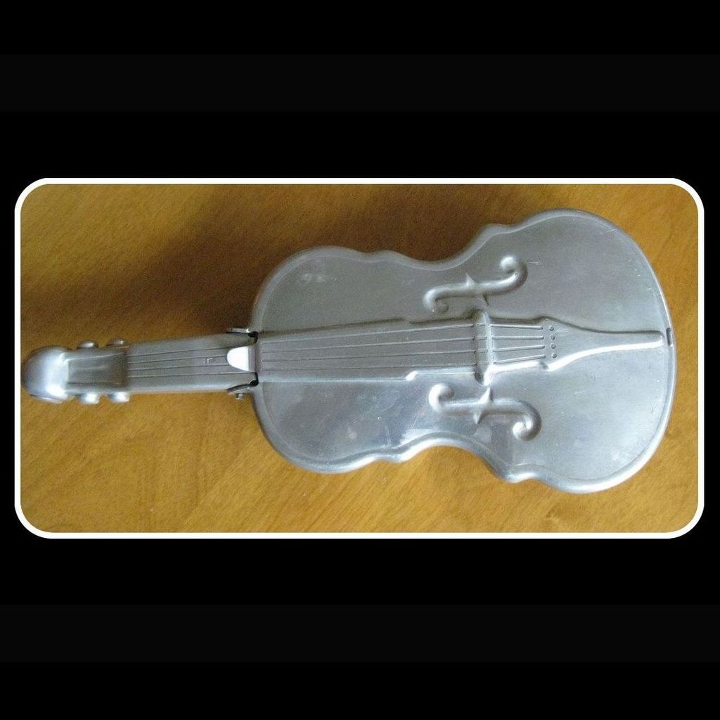 Vintage Aluminum Violin Dish, Flip Lid, Fiddle Collectible Vintage Aluminum Violin Dish, Flip Lid, Fiddle Collectible