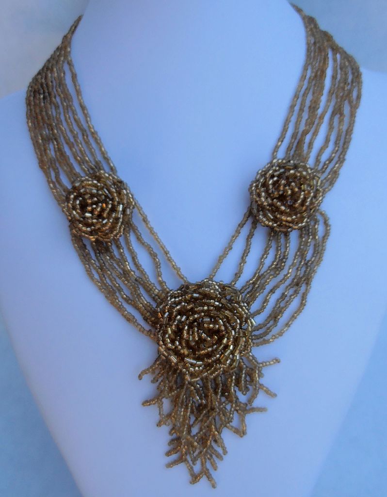 Vintage Hand Beaded Roses Necklace Vintage Hand Beaded Roses Necklace