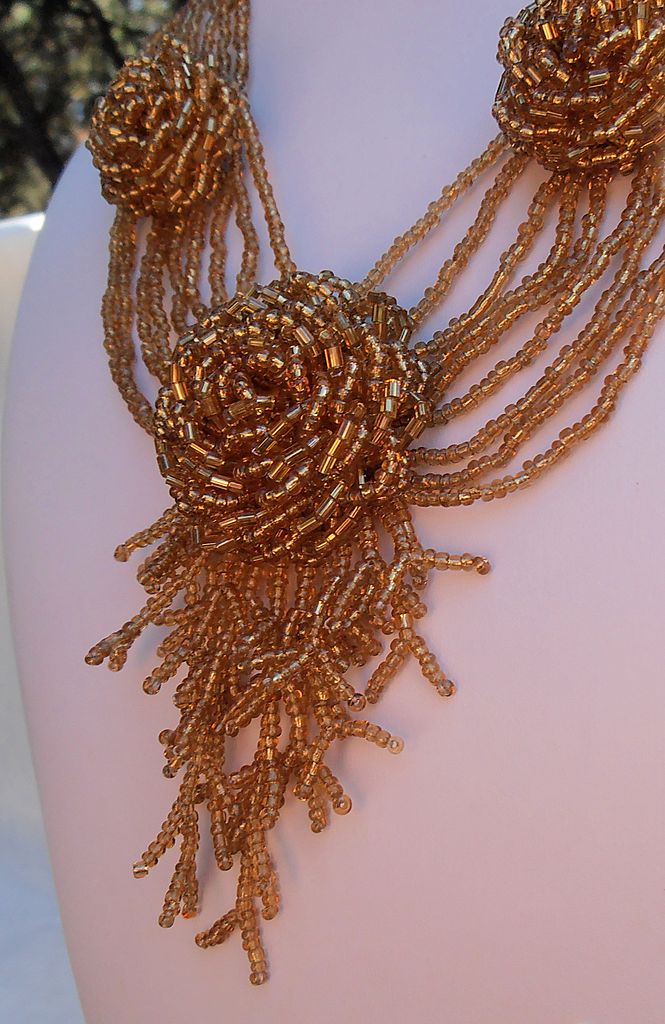 Vintage Hand Beaded Roses Necklace Vintage Hand Beaded Roses Necklace
