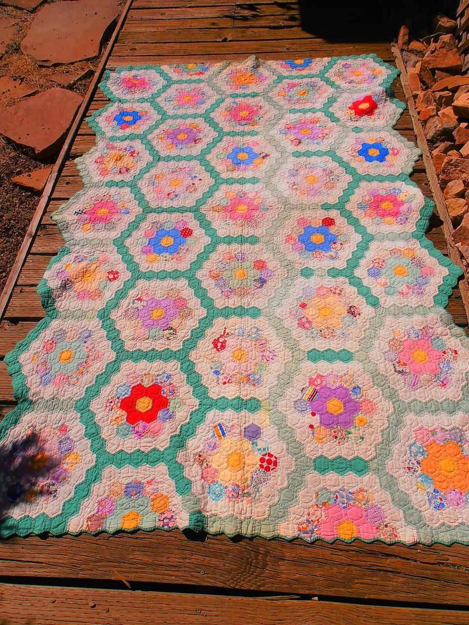 Antique Vintage Hand Sewn Stitched Early Flower Garden Quilt Antique Vintage Hand Sewn Stitched Early Flower Garden Quilt