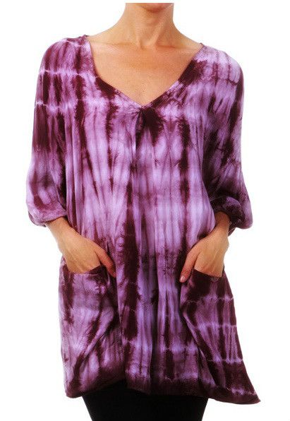 Purple Tye die tunic with 3/4 sleeves and two front pockets Purple Tye die tunic with 3/4 sleeves and two front pockets