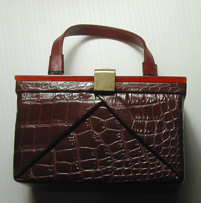 Item ID: R359 In Shop's Backroom Item ID: R359 In Shop's Backroom