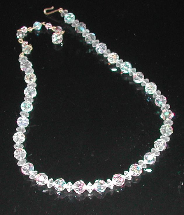 Vintage c. 1960s Crystal Single Strand Necklace Vintage c. 1960s Crystal Single Strand Necklace