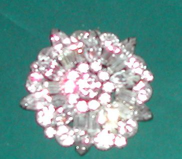 Vintage c. 1950 Rhinestone Brooch Pin Unmarked Weiss Vintage c. 1950 Rhinestone Brooch Pin Unmarked Weiss