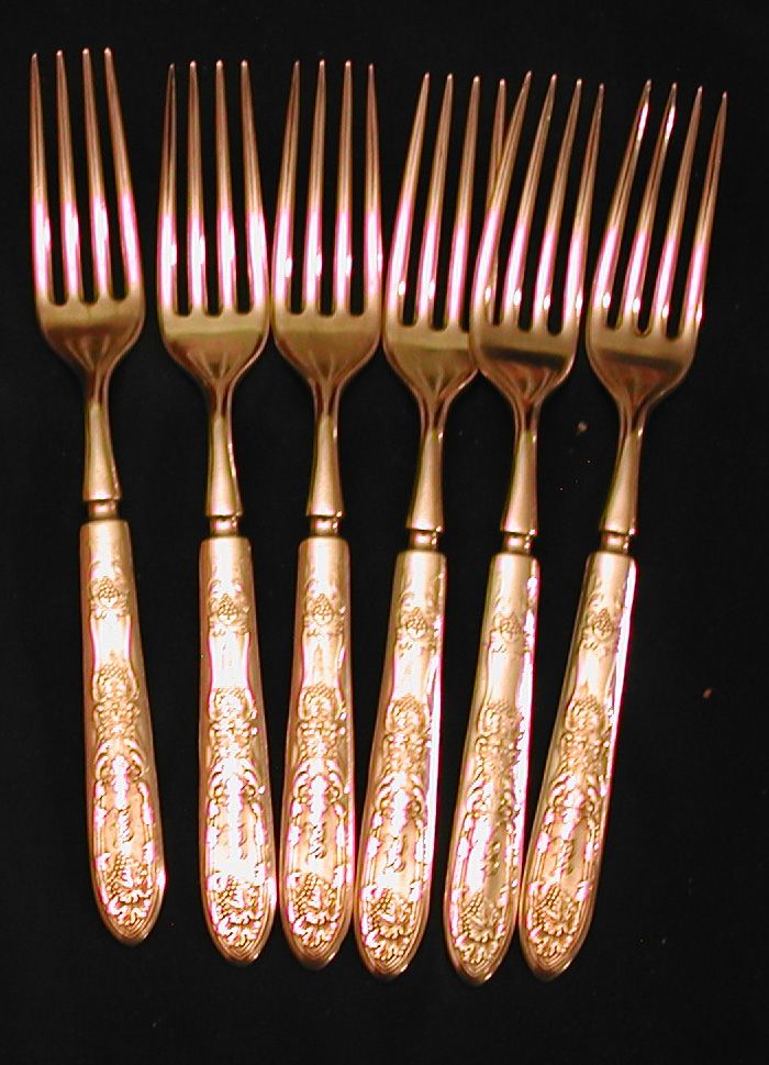12 Pieces Rogers Warranted12 DWT Silverplate Grapes Pat. 1908 12 Pieces Rogers Warranted12 DWT Silverplate Grapes Pat. 1908