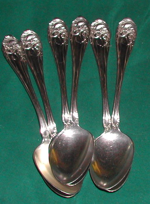 6 Spoons Art Nouveau 1904 Fleur de Luce Community Triple Silverplate 6 Spoons Art Nouveau 1904 Fleur de Luce Community Triple Silverplate