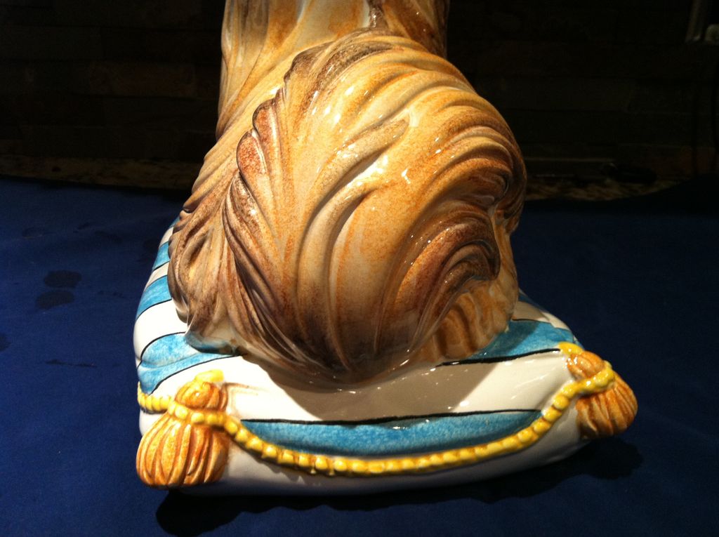 Vintage Italian Large Majolica Pekingese Dog Mid 20th Century Vintage Italian Large Majolica Pekingese Dog Mid 20th Century