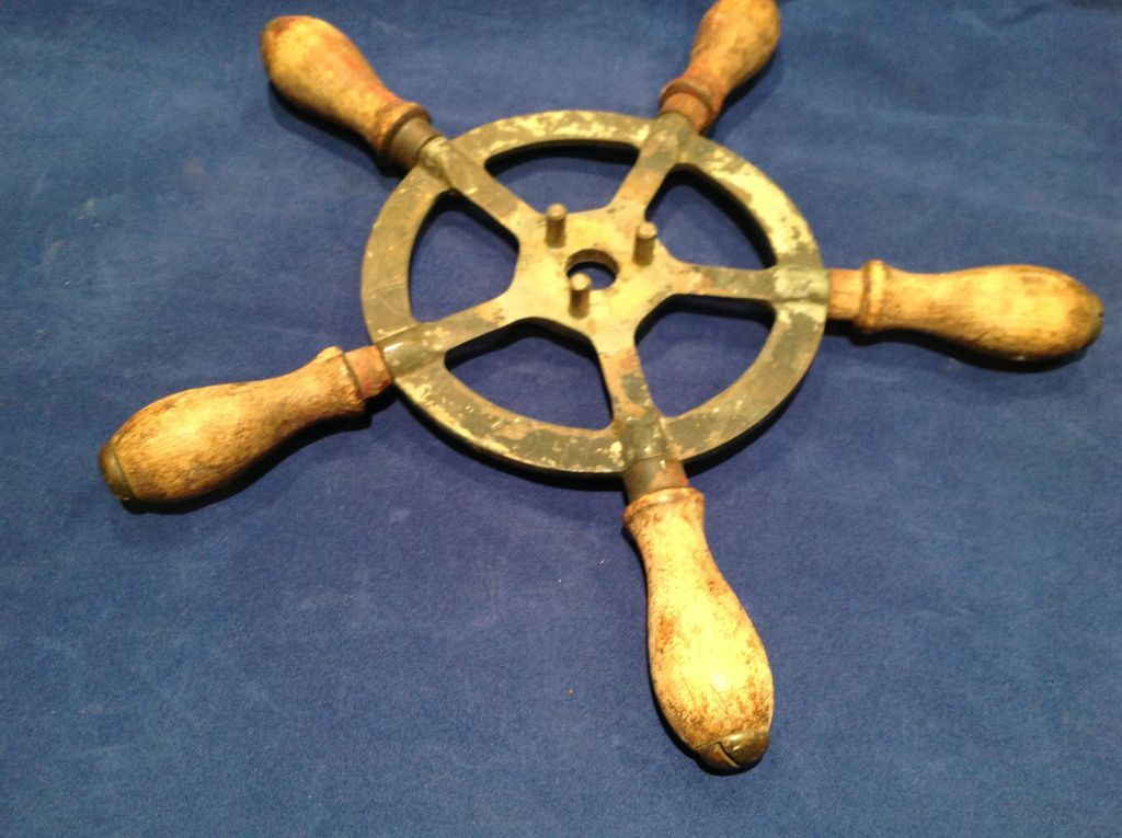 Vintage Ships Wheel Bronze or Brass Wood Handle Nautical Vintage Ships Wheel Bronze or Brass Wood Handle Nautical