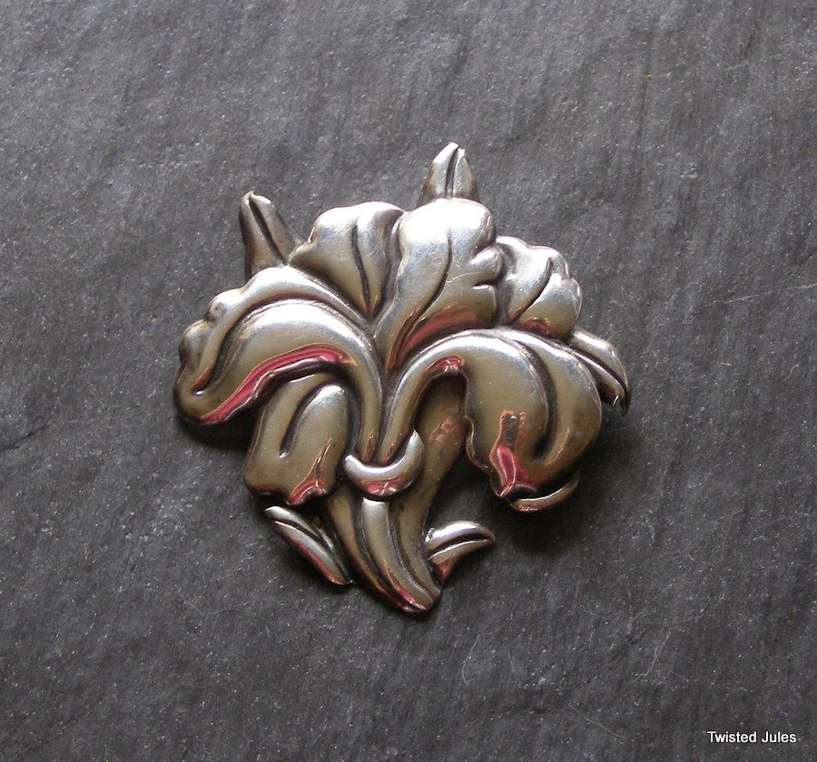 Hector Aguilar, Coro, sterling flower brooch Hector Aguilar, Coro, sterling flower brooch