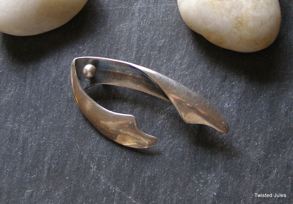 Sigi Pineda Sterling Fish brooch vintage Sigi Pineda Sterling Fish brooch vintage
