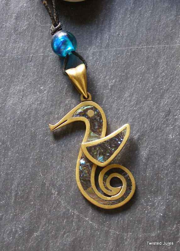 Los Castillo MOP Seahorse pendant Los Castillo MOP Seahorse pendant