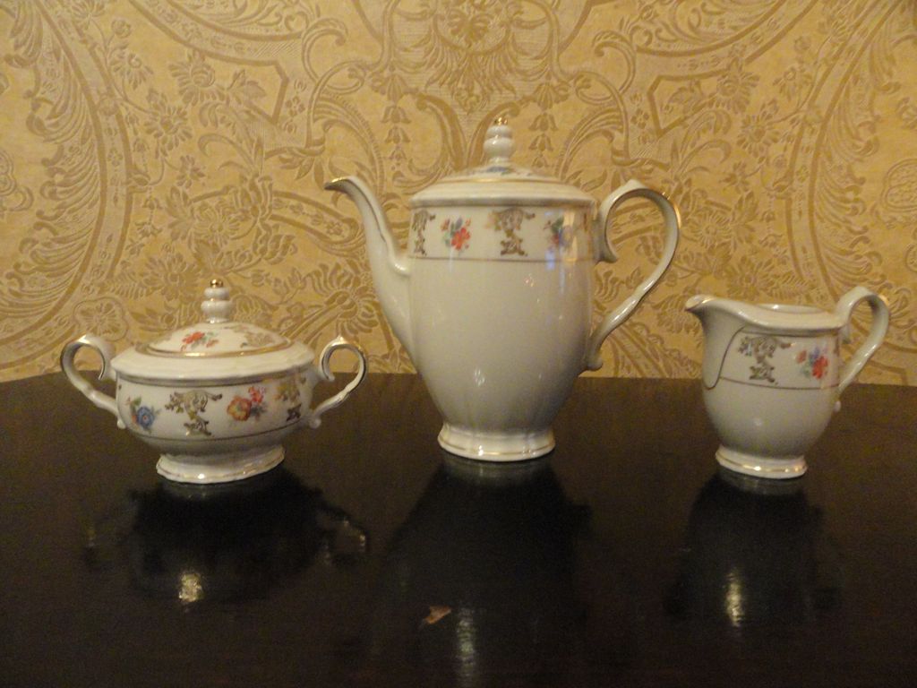 Rare Bavarian Child's / Doll's Tea Set Rare Bavarian Child's / Doll's Tea Set
