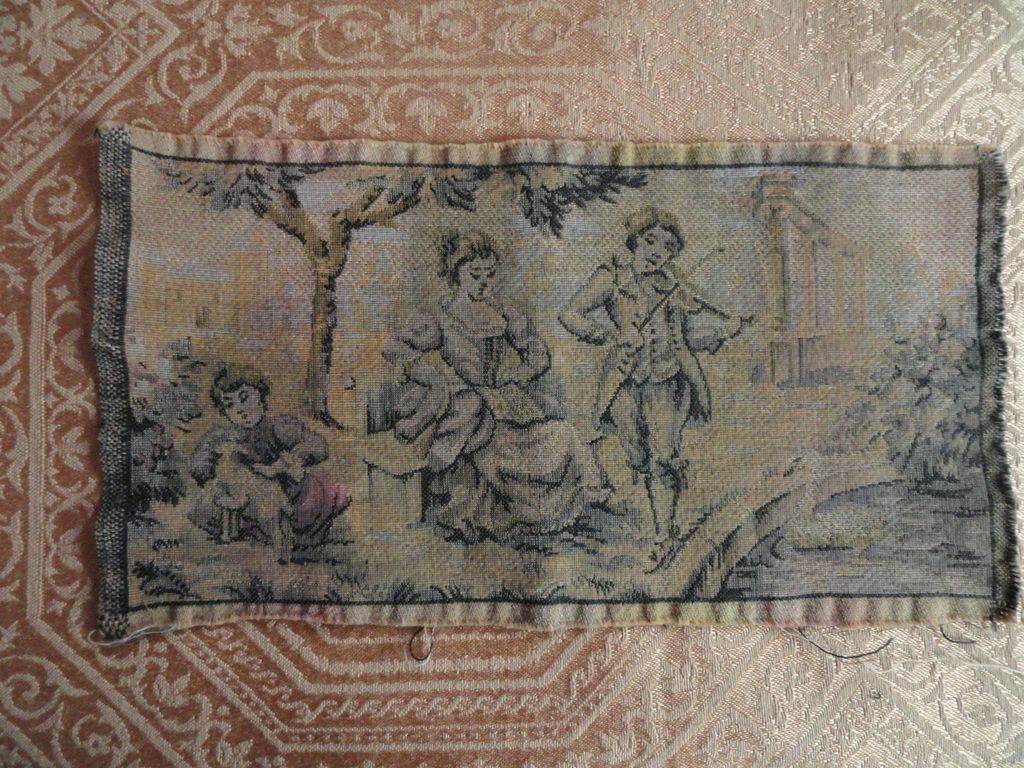 Lovely Doll-size Tapestry – Made in France Lovely Doll-size Tapestry – Made in France