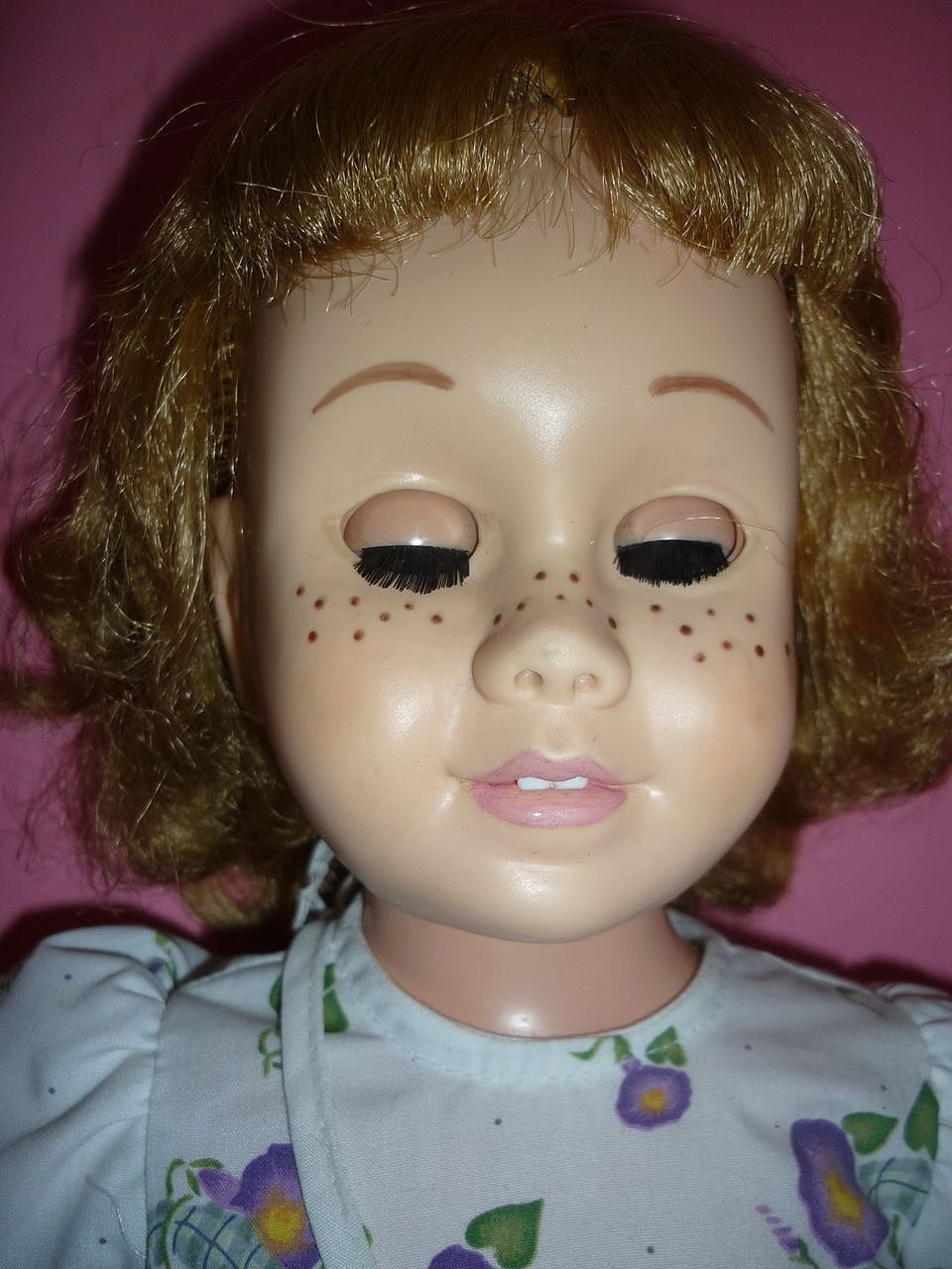 Mattel - Chatty Cathy Doll -1960's Blonde Bob - Daisy Kingdom Dress & Purse Mattel - Chatty Cathy Doll -1960's Blonde Bob - Daisy Kingdom Dress & Purse