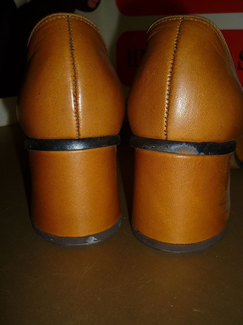 1960's/70's Hush Puppies - Ladies Shoes- Size 7 1/2 N -N.O.S.S. 1960's/70's Hush Puppies - Ladies Shoes- Size 7 1/2 N -N.O.S.S.