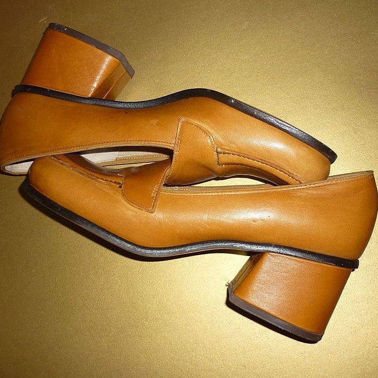 1960's/70's Hush Puppies - Ladies Shoes- Size 7 1/2 N -N.O.S.S. 1960's/70's Hush Puppies - Ladies Shoes- Size 7 1/2 N -N.O.S.S.