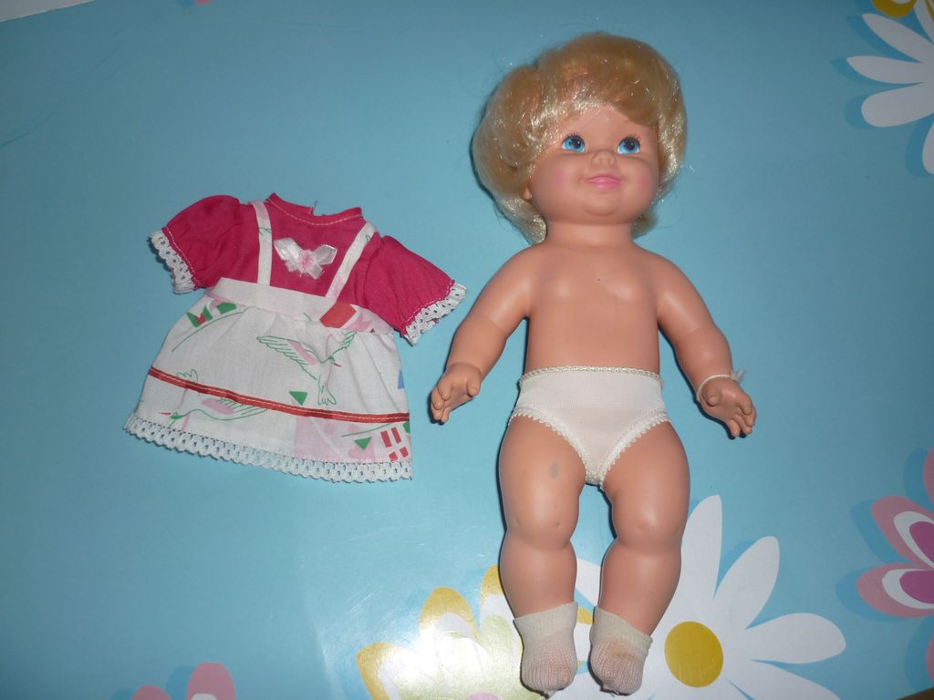 Mattel -Tiny Baby Tender Love Doll -Rare- Rooted Hair, not Molded Mattel -Tiny Baby Tender Love Doll -Rare- Rooted Hair, not Molded