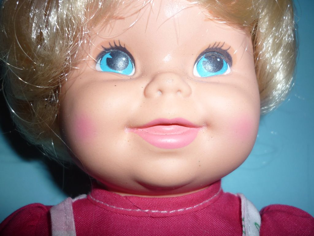 Mattel -Tiny Baby Tender Love Doll -Rare- Rooted Hair, not Molded Mattel -Tiny Baby Tender Love Doll -Rare- Rooted Hair, not Molded