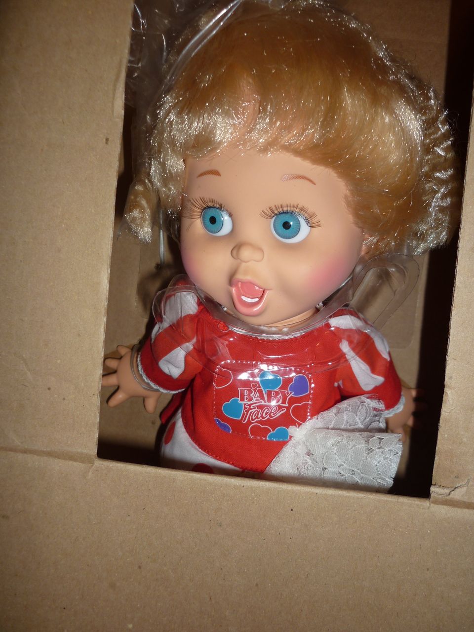 Galoob- So Surprised Suzie Doll~ #3208 -NRFB- Canadian Issue Galoob- So Surprised Suzie Doll~ #3208 -NRFB- Canadian Issue